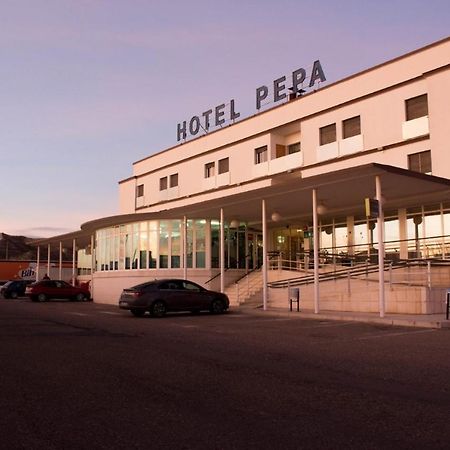 Hotel Pepa Villafranca de Ebro Esterno foto