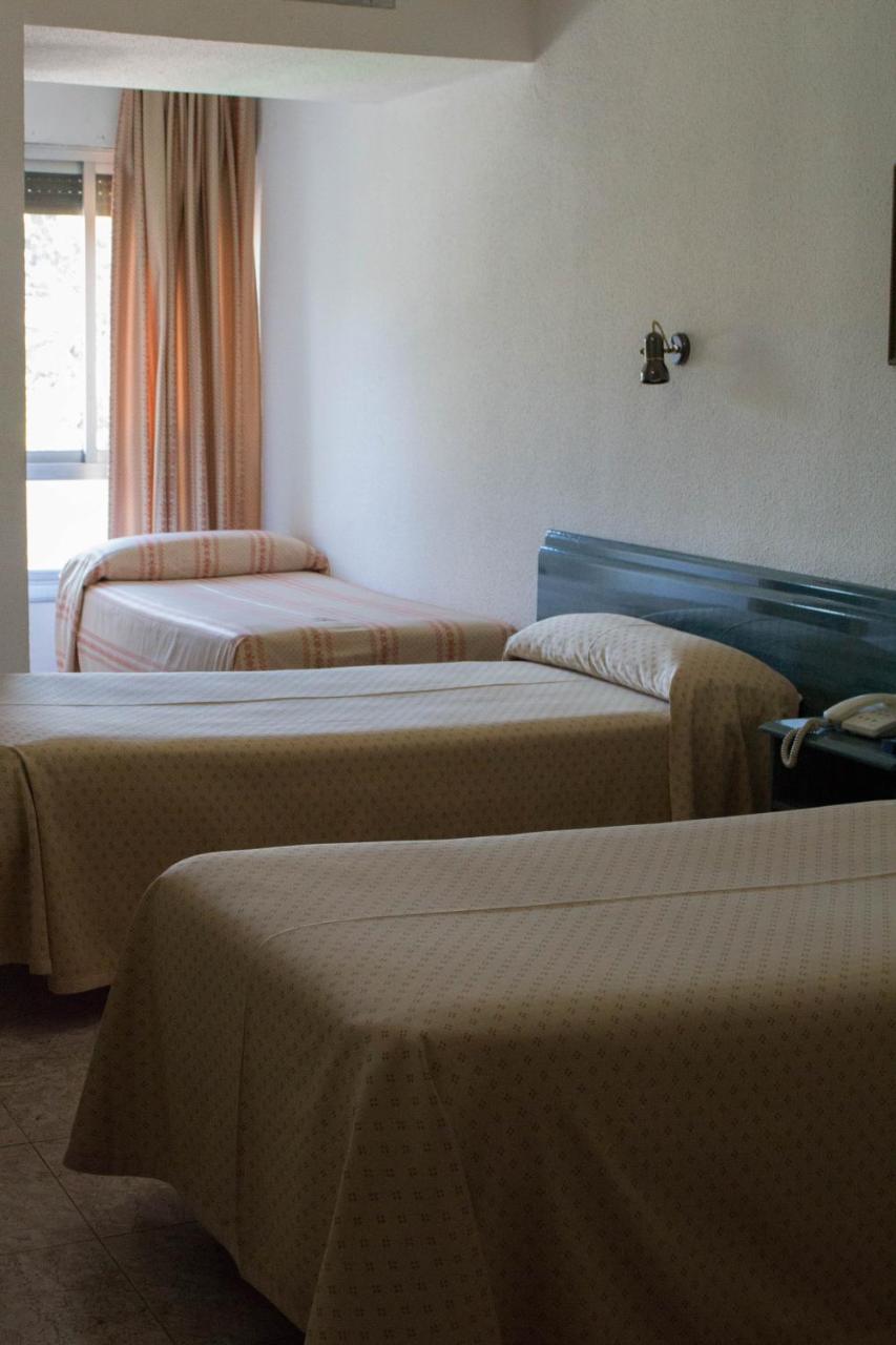 Hotel Pepa Villafranca de Ebro Esterno foto